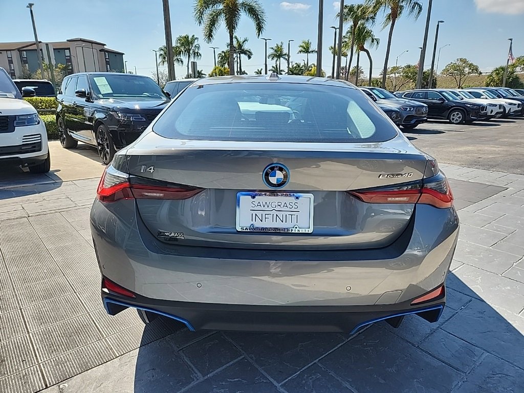 Used 2024 BMW i4 eDrive40 image 10