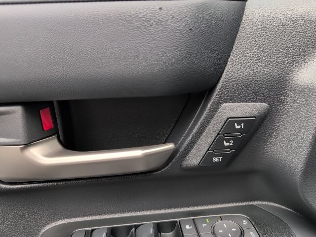 New 2026 Toyota 4Runner Platinum AWD/4WD image 12