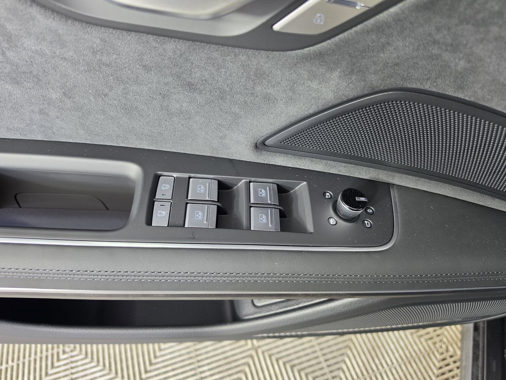 New 2026 Audi A8 L 3.0T AWD/4WD image 18
