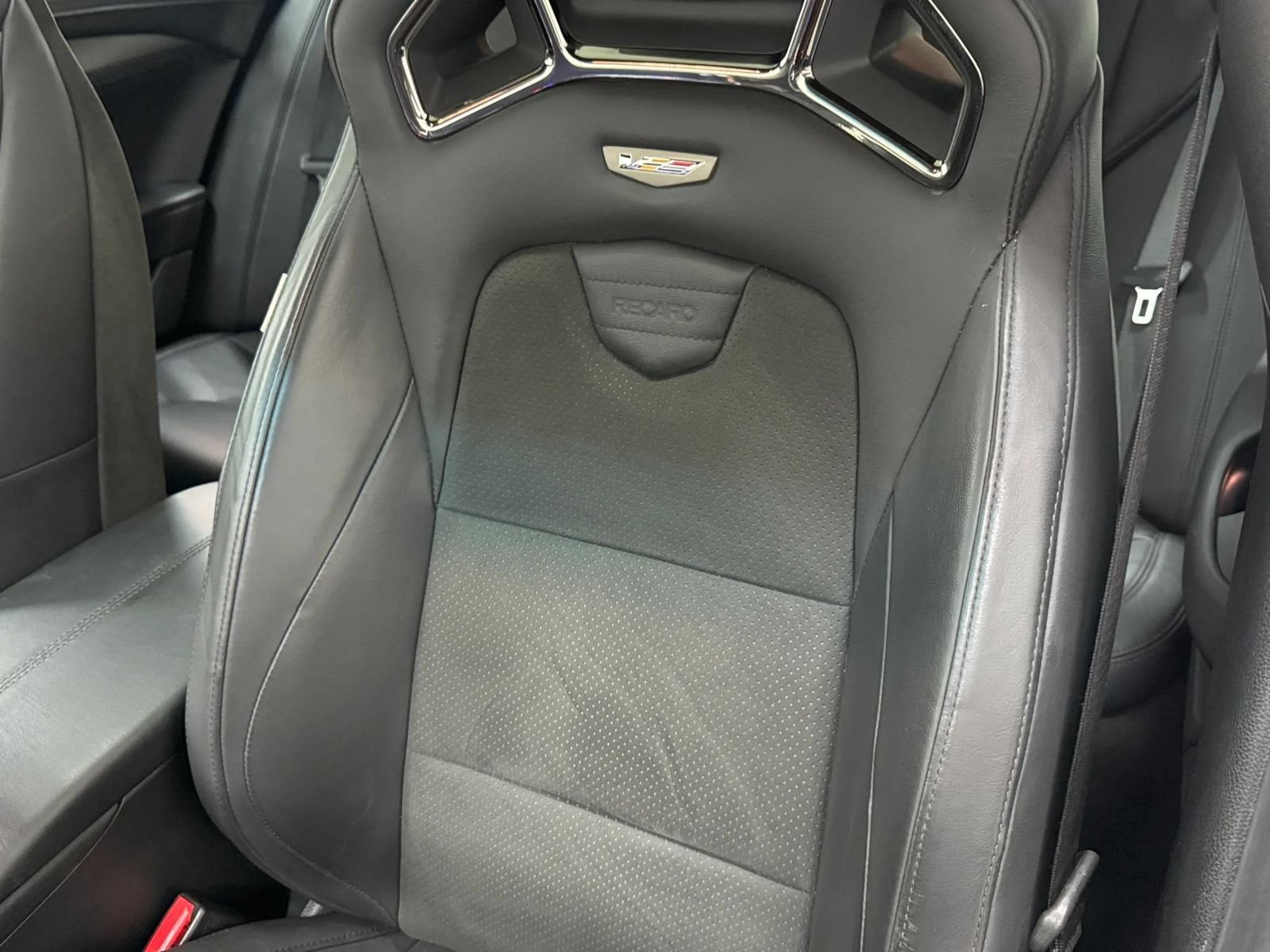 Used 2017 Cadillac ATS V w/ Carbon Black Package RWD image 19