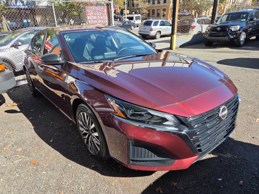 Used 2025 Nissan Altima 2.5 SV
