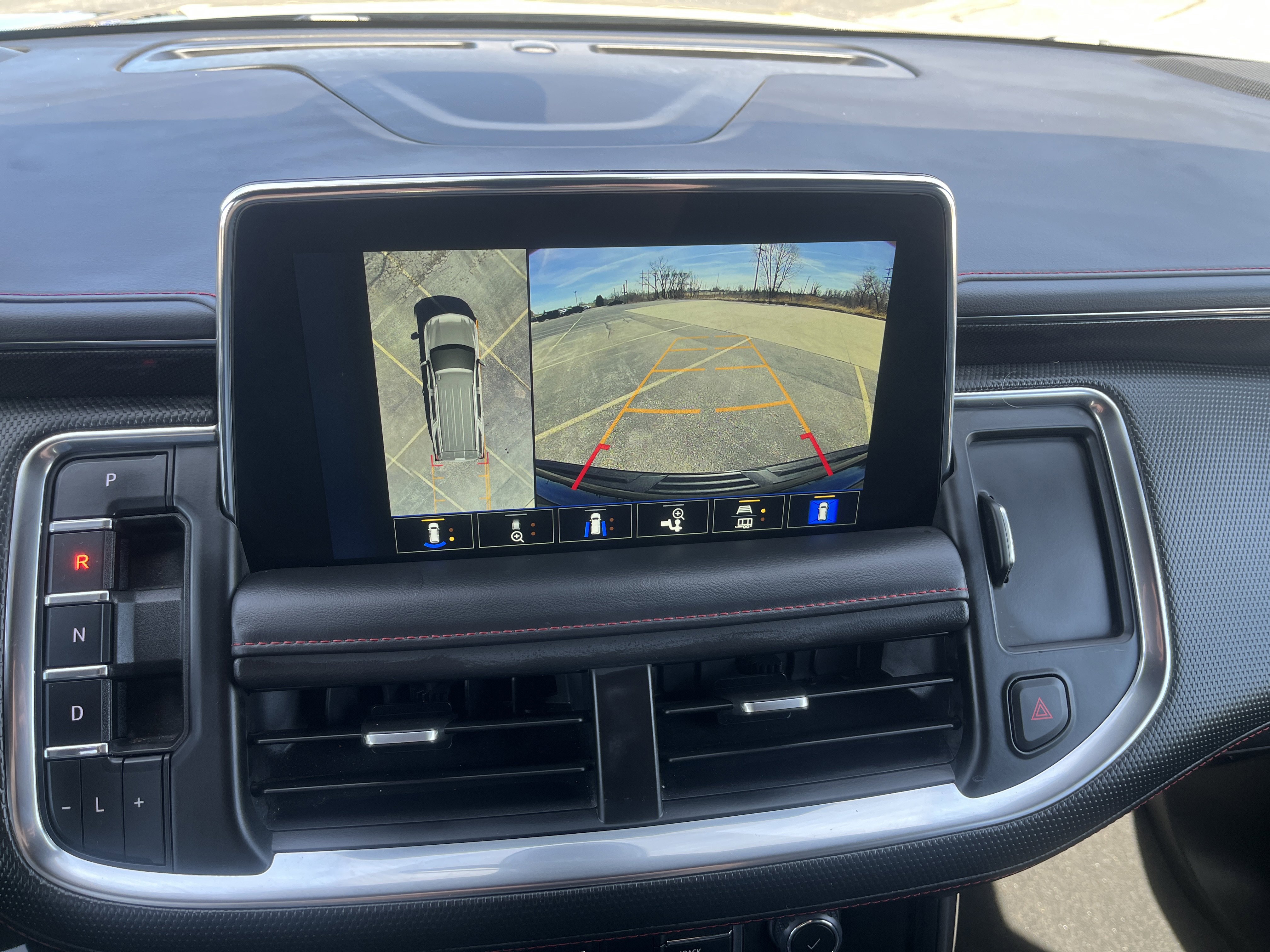 Used 2022 Chevrolet Tahoe RST w/ Luxury Package image 32