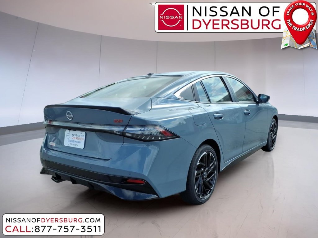 New 2026 Nissan Sentra SR w/ SR Premium Package FWD image 3