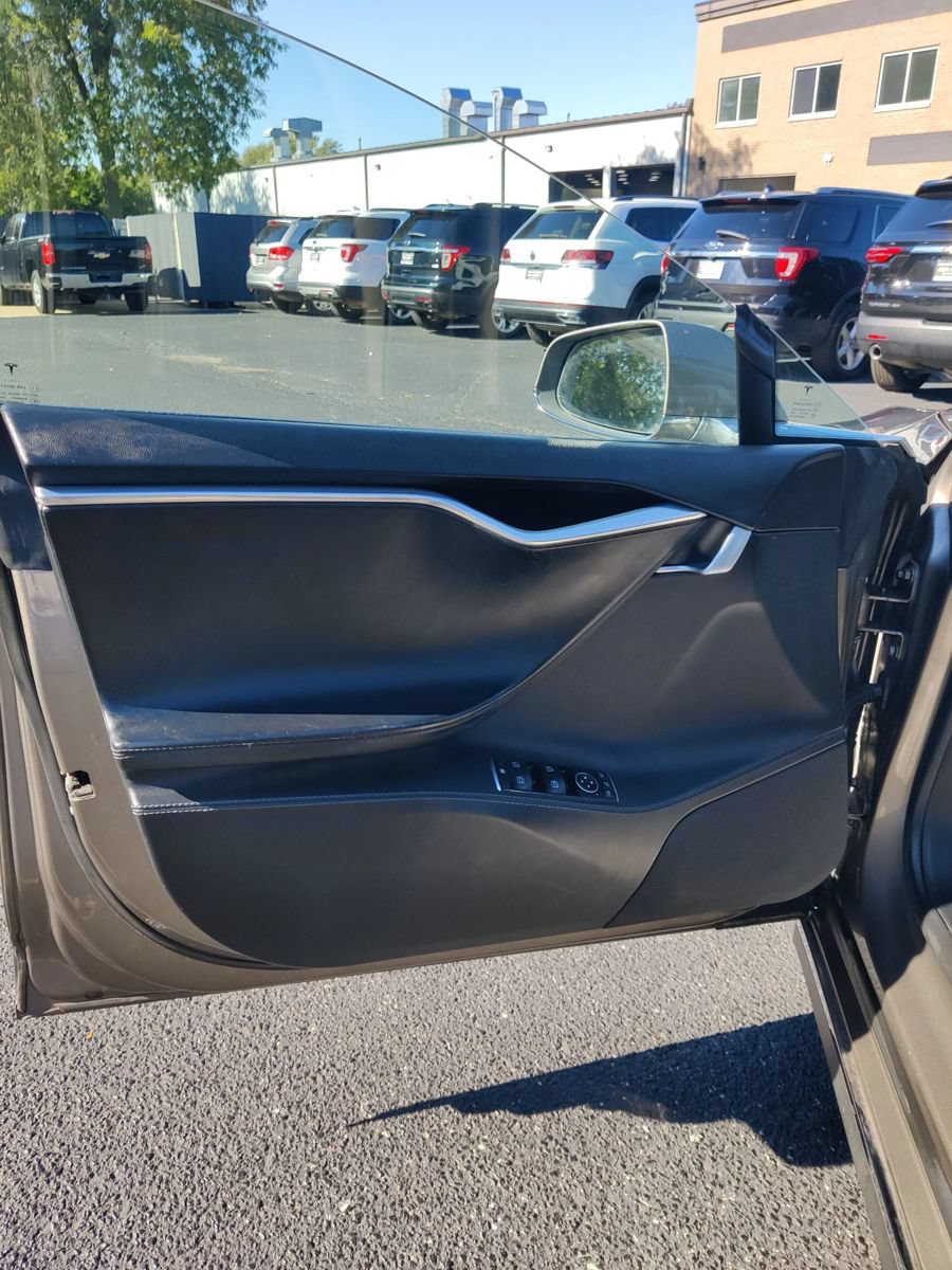 Used 2015 Tesla Model S 85D AWD/4WD image 31