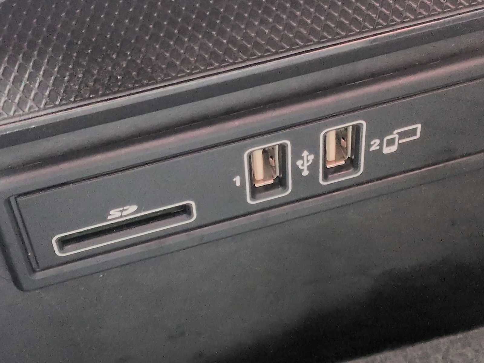 Used 2019 Mercedes-Benz GLC 300 4MATIC image 30