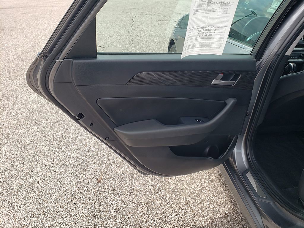 Used 2018 Hyundai Sonata Limited FWD image 12