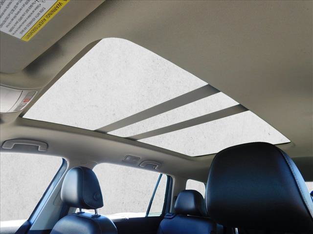 Used 2019 Volkswagen Atlas SE w/ Panoramic Sunroof Package FWD image 23