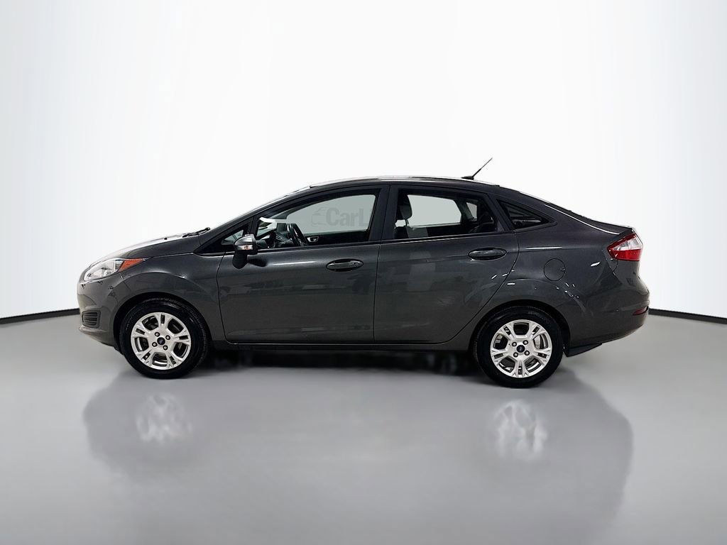 Used 2016 Ford Fiesta SE image 4