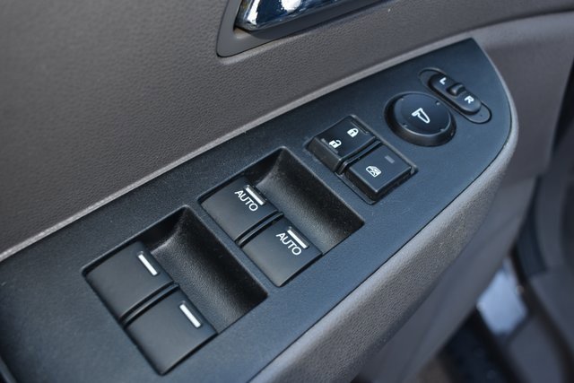 Used 2015 Honda Odyssey EX-L image 15