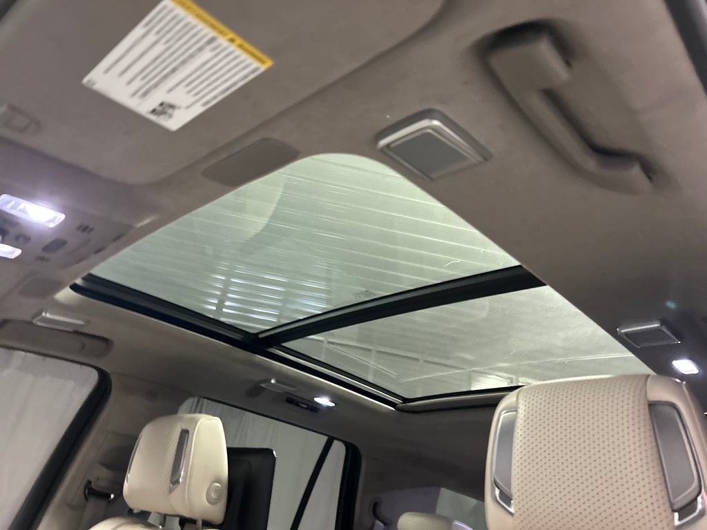 Used 2023 Cadillac Escalade Premium Luxury Platinum w/ LPO, Floor Liner Package AWD/4WD image 23