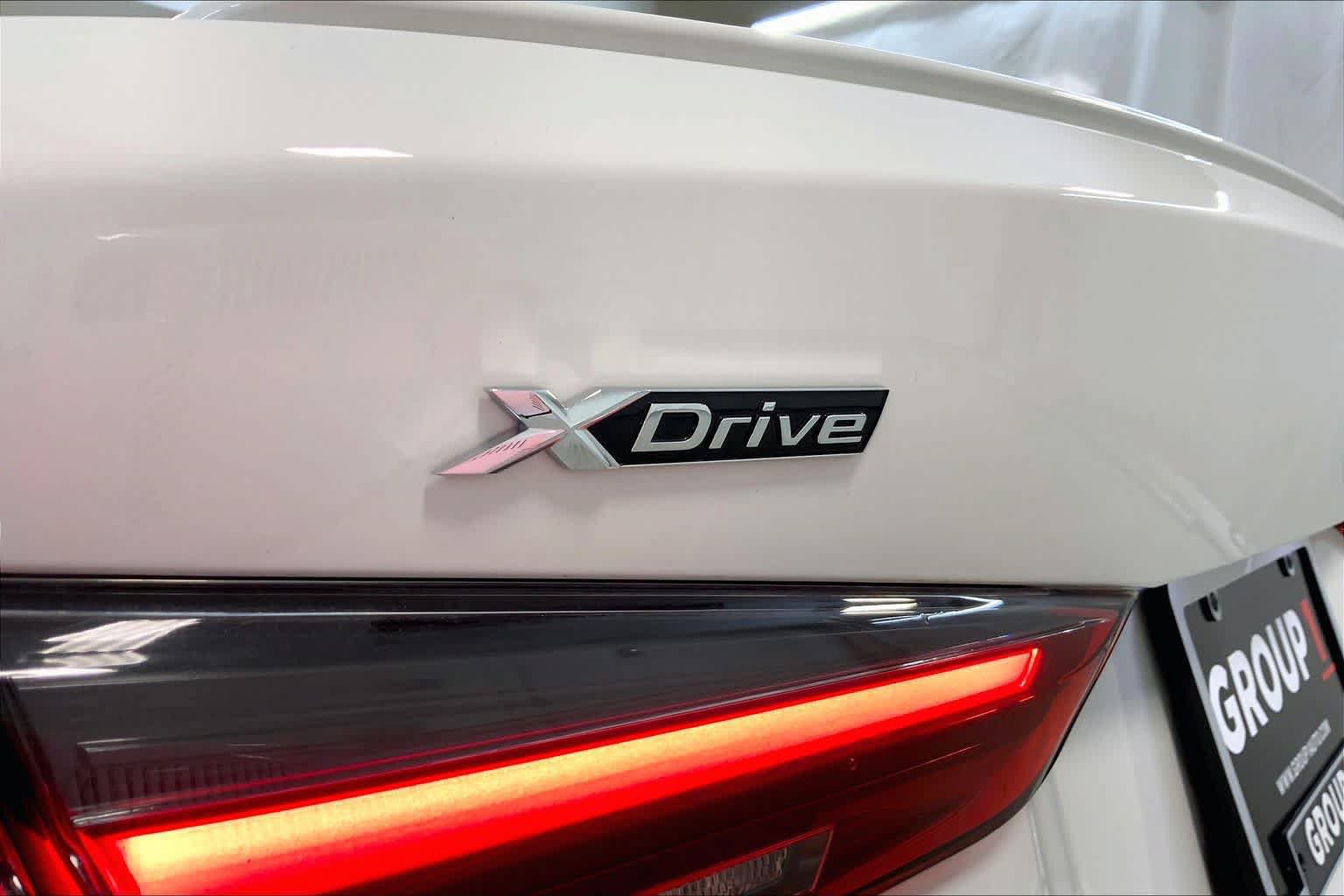 Used 2023 BMW 430i xDrive Coupe w/ M Sport Package AWD/4WD image 9