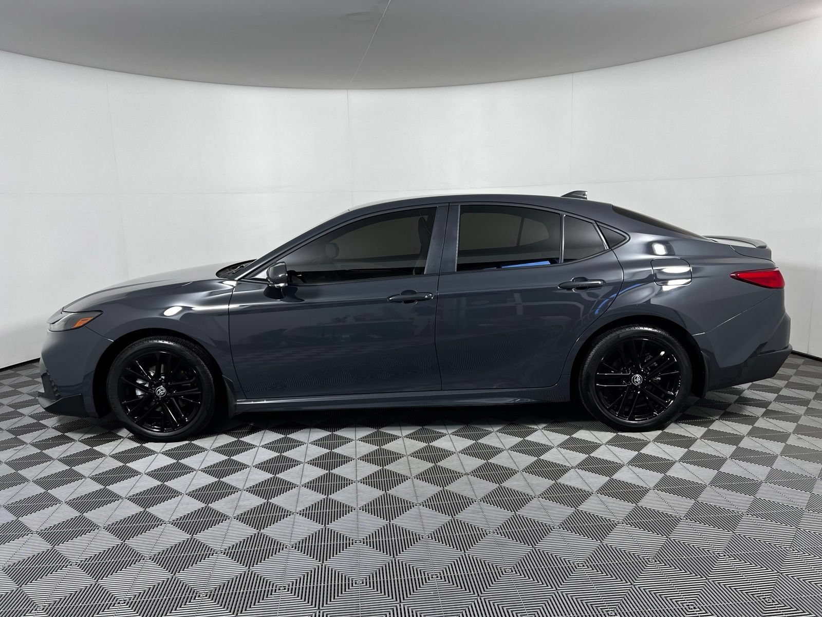 Certified 2025 Toyota Camry SE AWD/4WD image 8