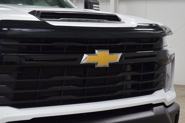 Used 2024 Chevrolet Silverado 3500 W/T w/ WT Convenience Package image 5