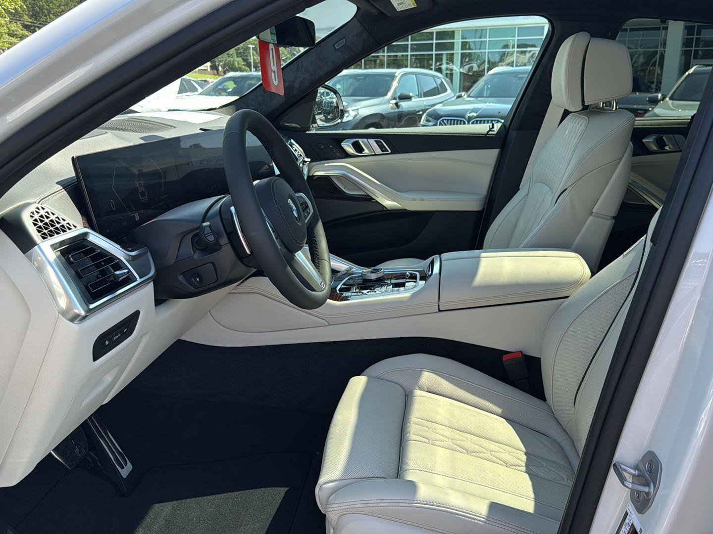 New 2026 BMW X6 xDrive40i w/ Executive Package image 8