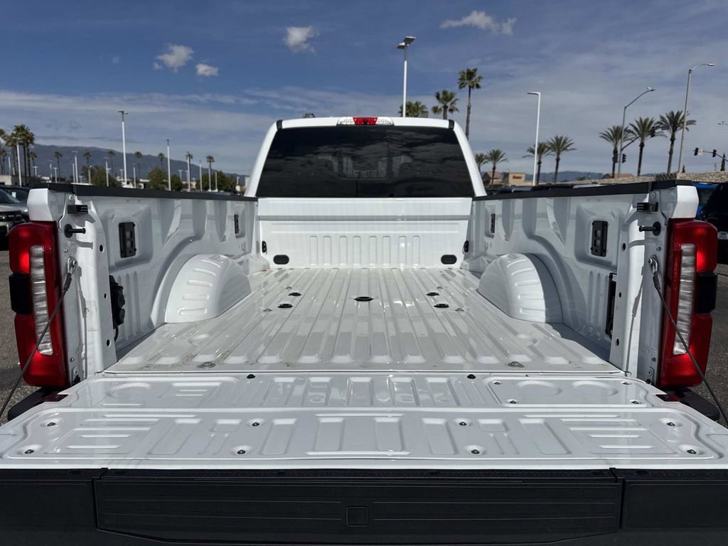 New 2025 Ford F350 Lariat w/ Lariat Ultimate Package image 25