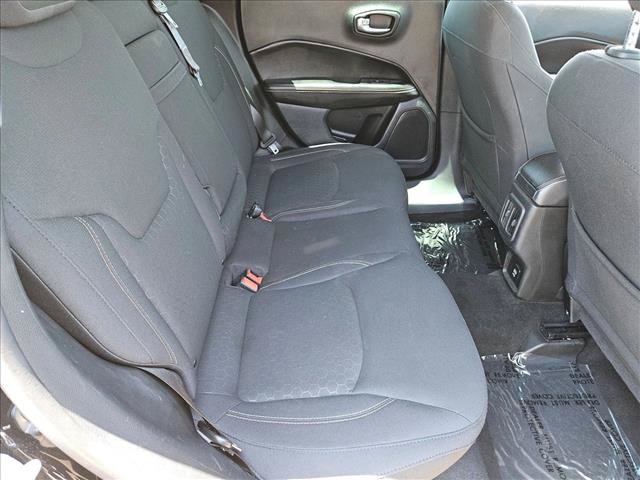 Used 2018 Jeep Compass Sport AWD/4WD image 22