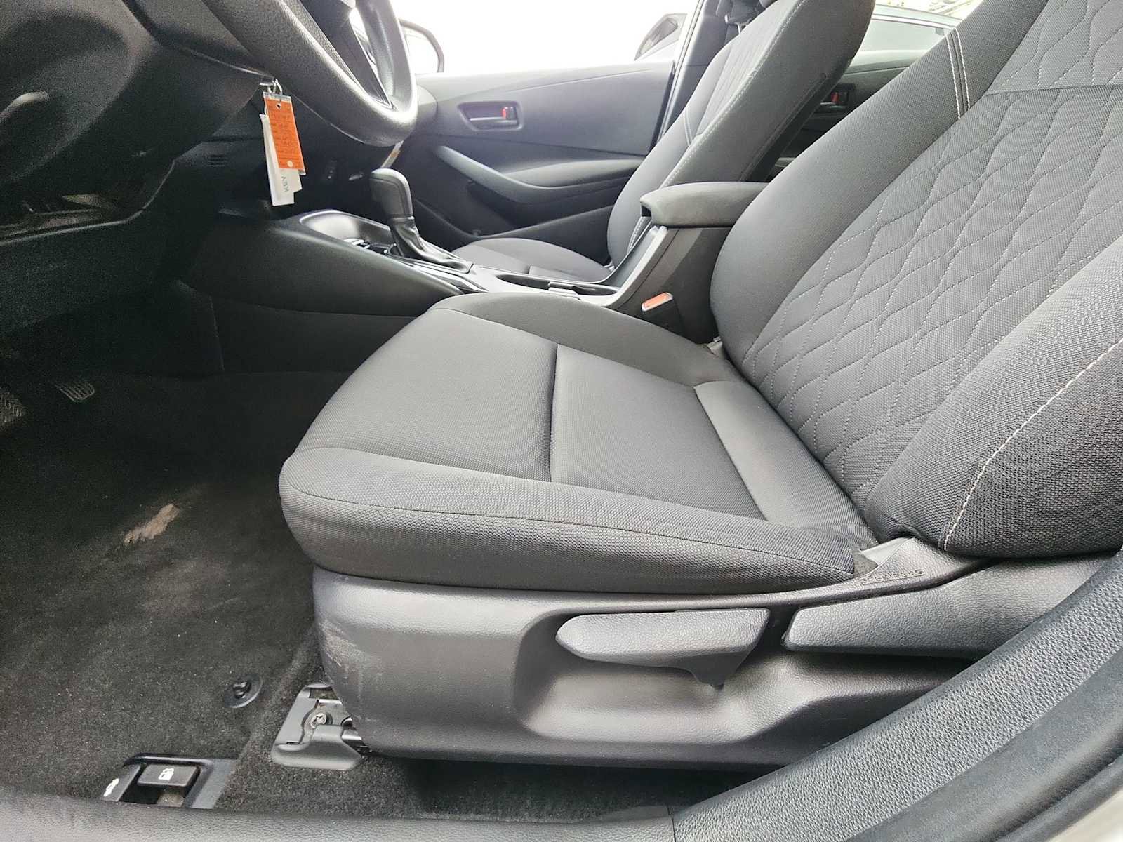Used 2023 Toyota Corolla LE FWD image 13
