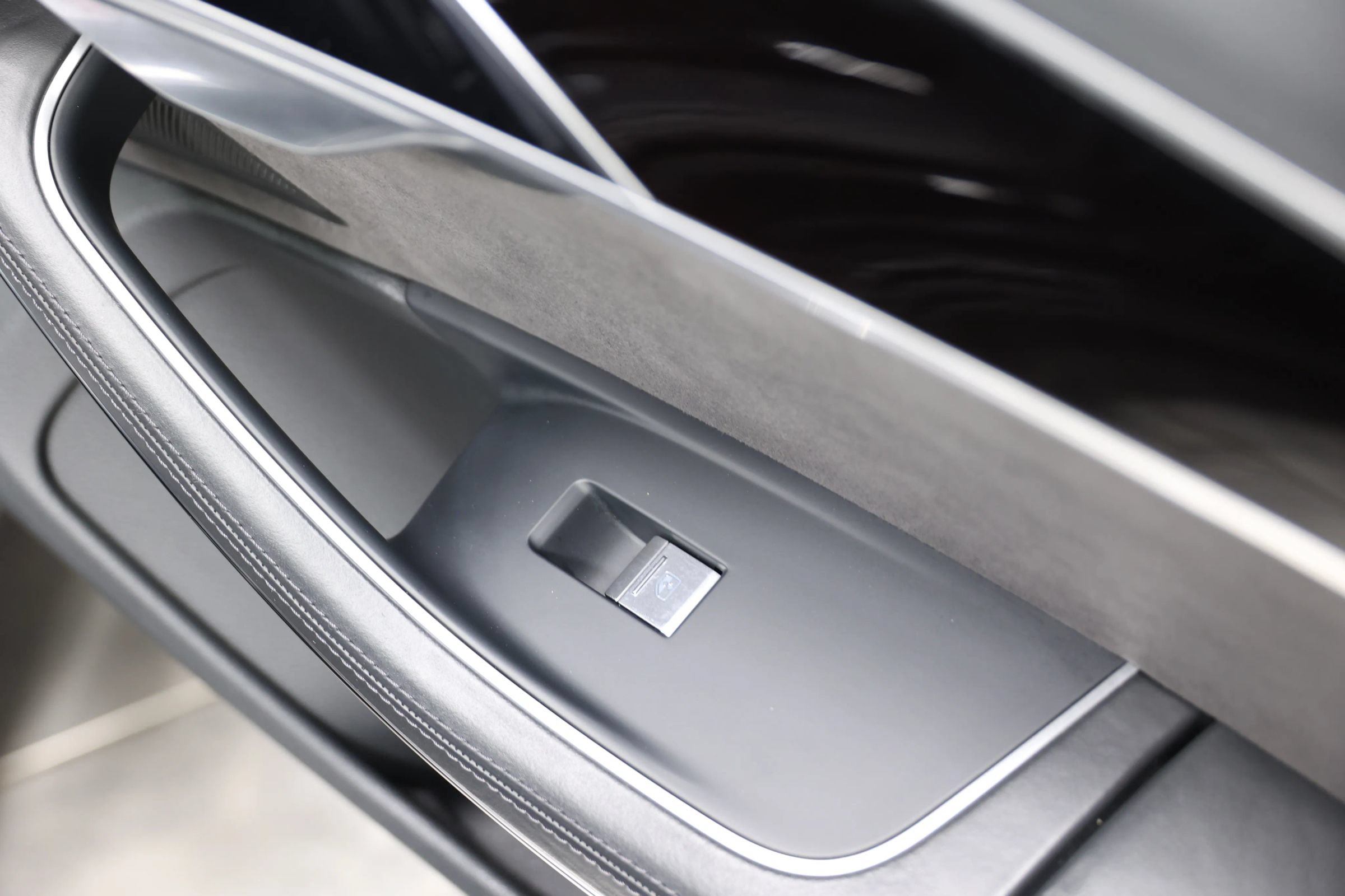 Used 2020 Audi S8 L w/ S8 Executive Package AWD/4WD image 69