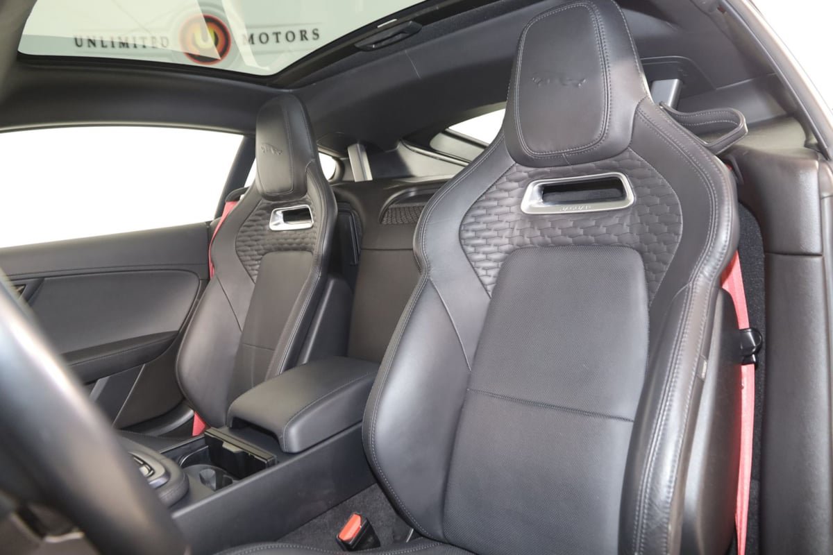 Used 2021 Jaguar F-TYPE Coupe RWD image 36