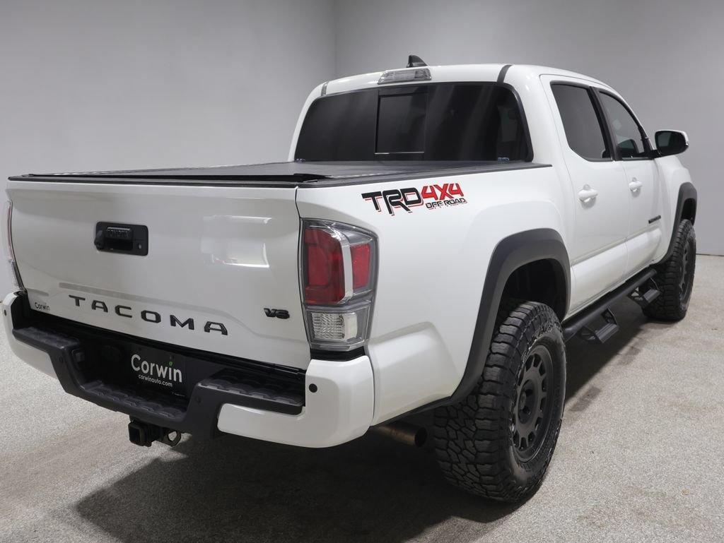 Used 2022 Toyota Tacoma TRD Off-Road w/ TRD Premium Off Road Package AWD/4WD image 2