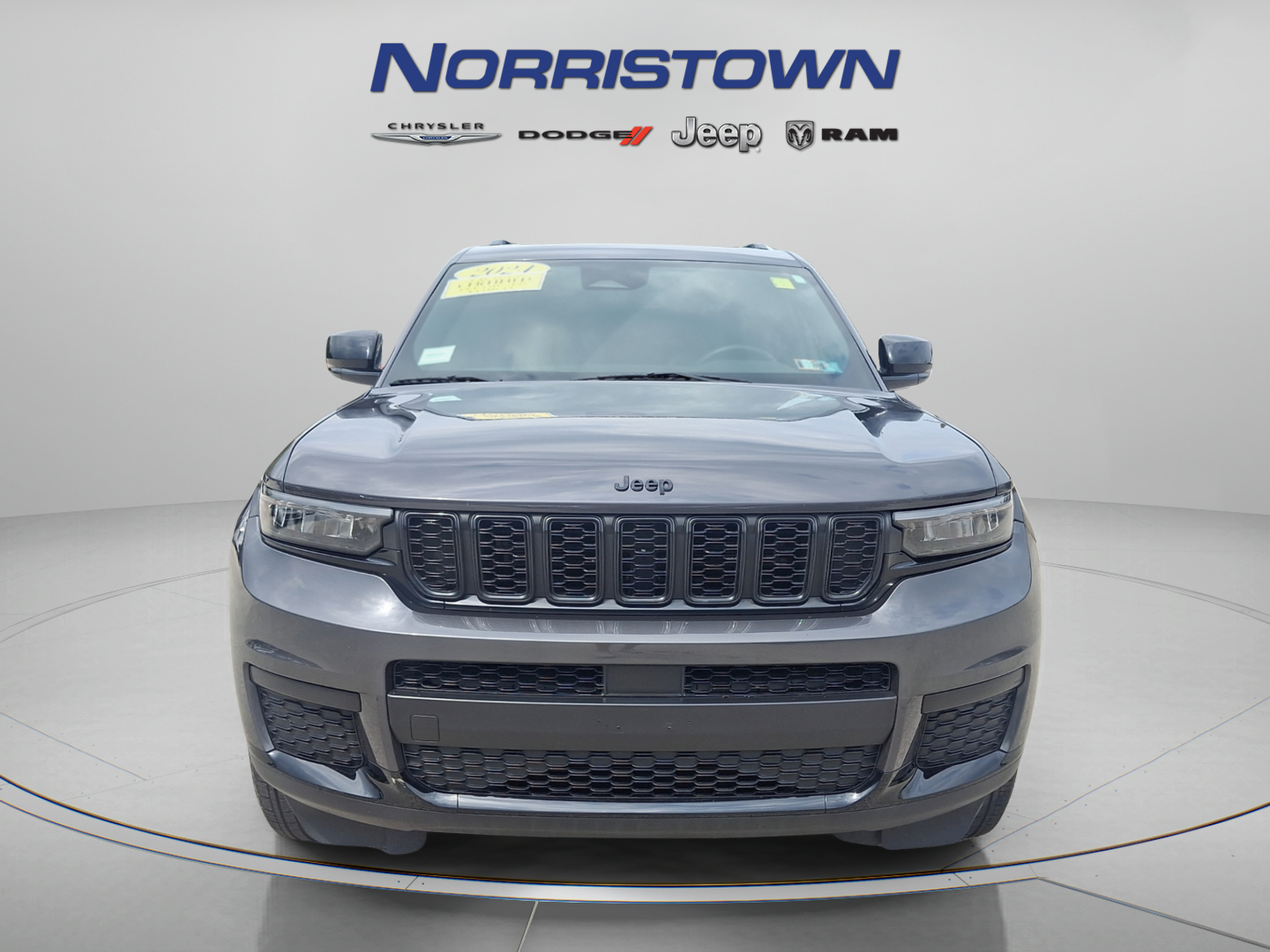 Certified 2024 Jeep Grand Cherokee L Altitude AWD/4WD image 2