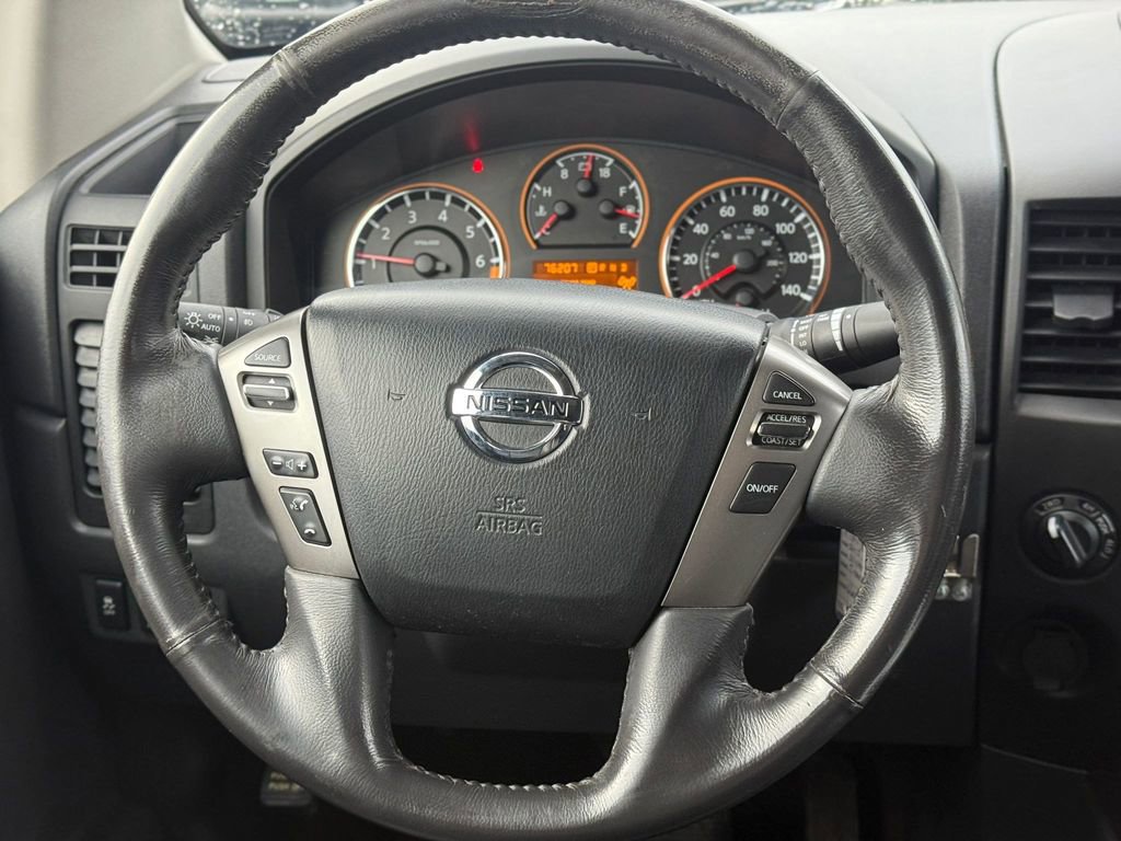 Used 2015 Nissan Titan SL image 20