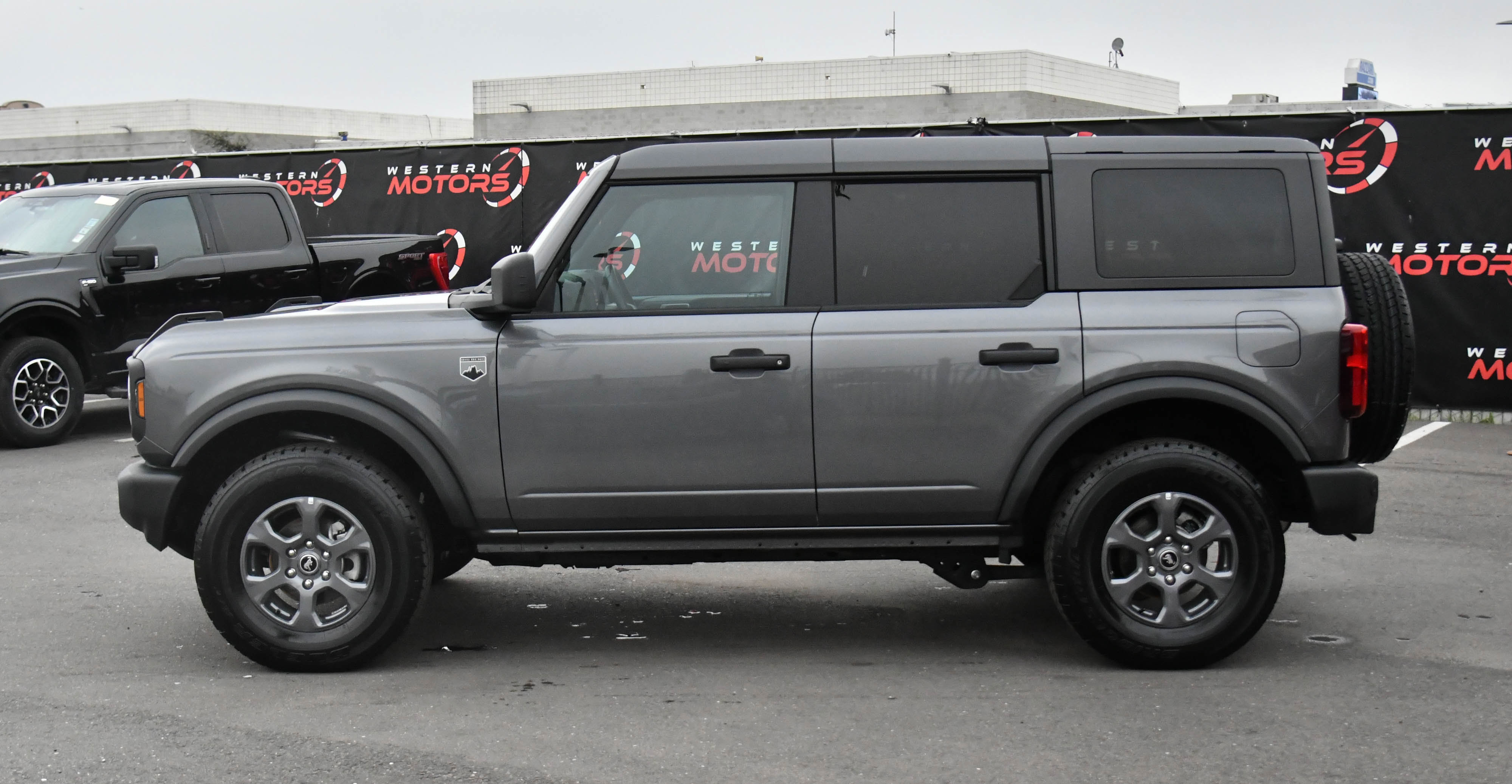 Used 2025 Ford Bronco Big Bend image 4