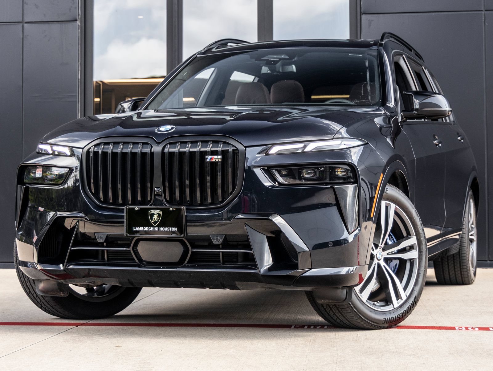 Used 2026 BMW X7 M60i AWD/4WD image 1
