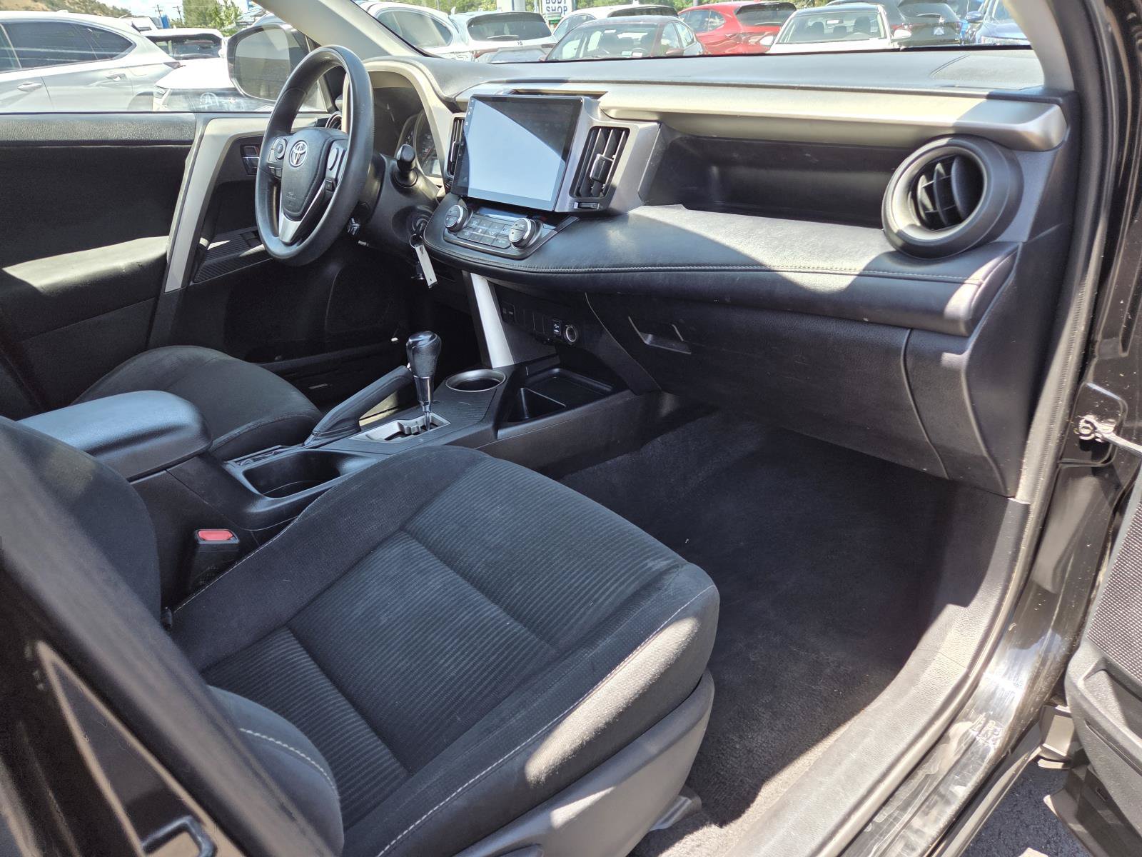 Used 2014 Toyota RAV4 XLE FWD image 21