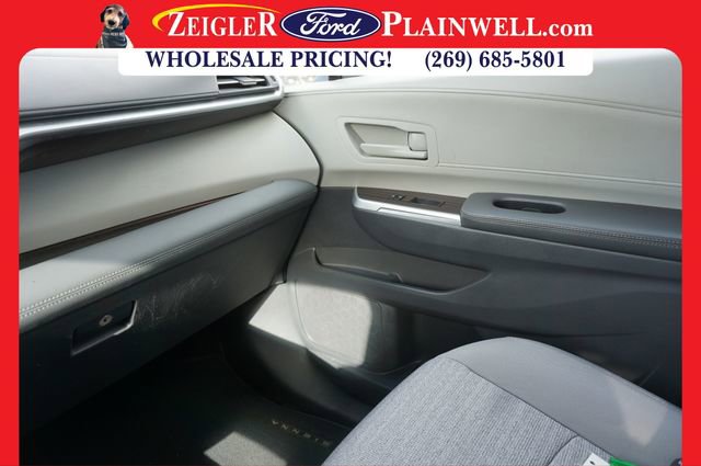 Used 2021 Toyota Sienna LE image 28