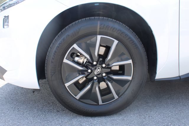 Used 2026 Subaru Solterra w/ Premium Convenience Package AWD/4WD image 33