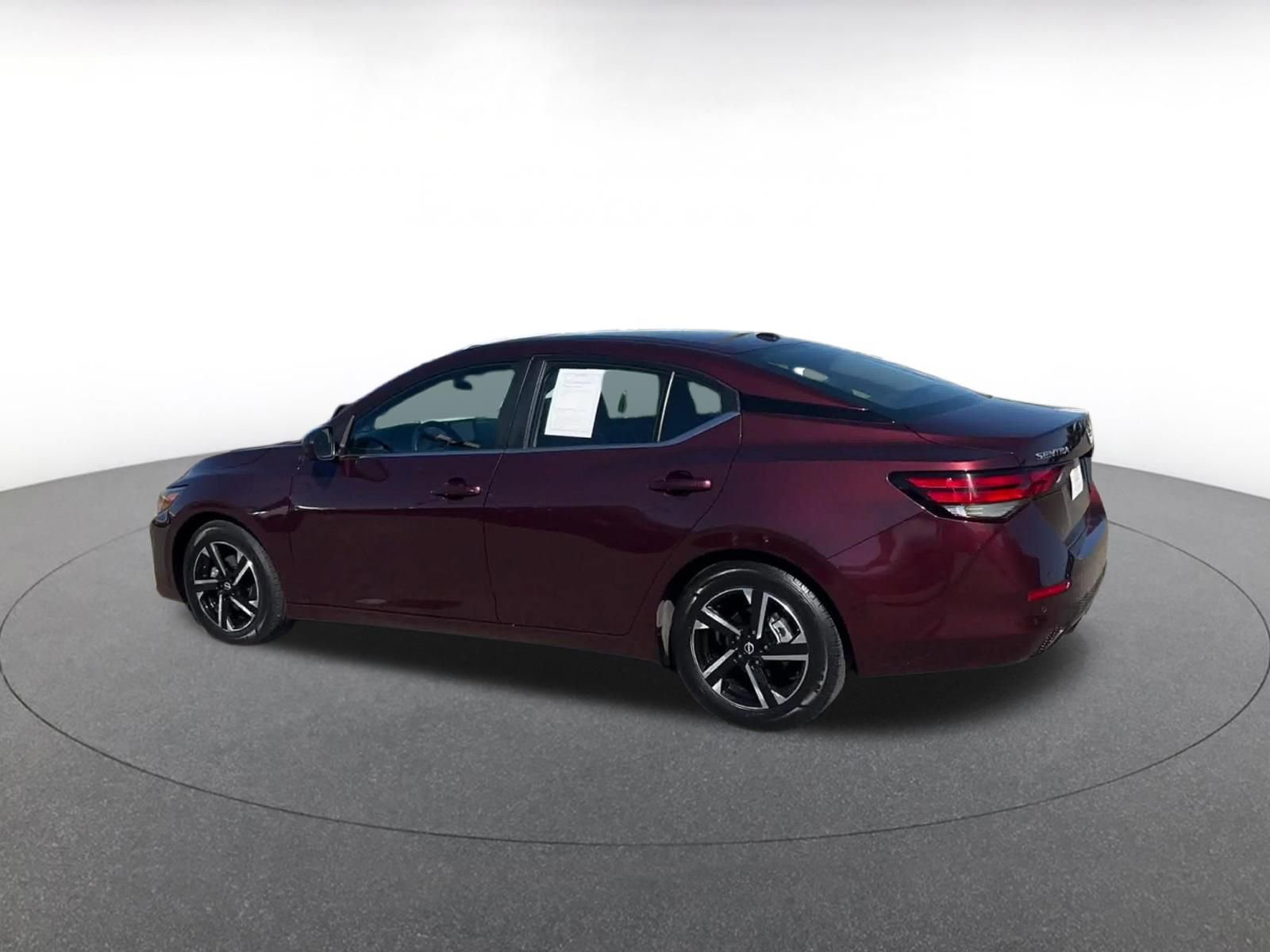 Used 2025 Nissan Sentra SV image 10