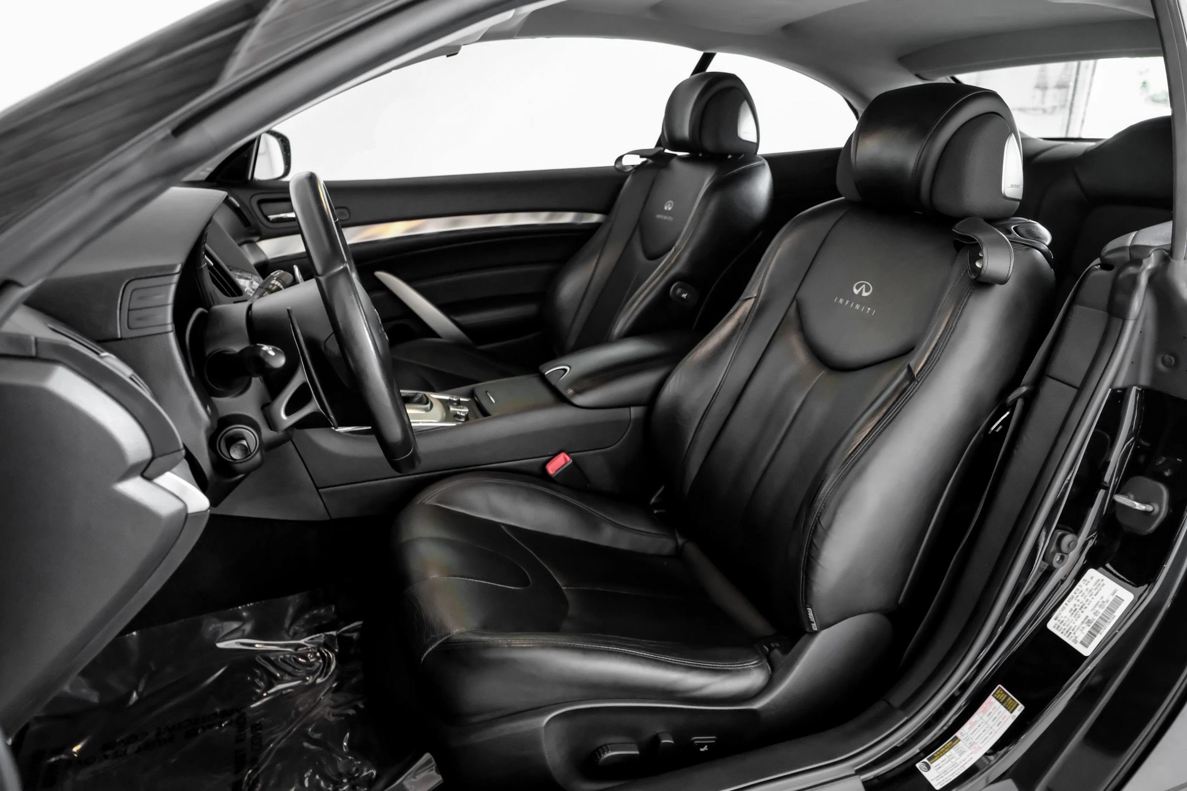 Used 2012 INFINITI G37 Convertible w/ Premium Pkg RWD image 25