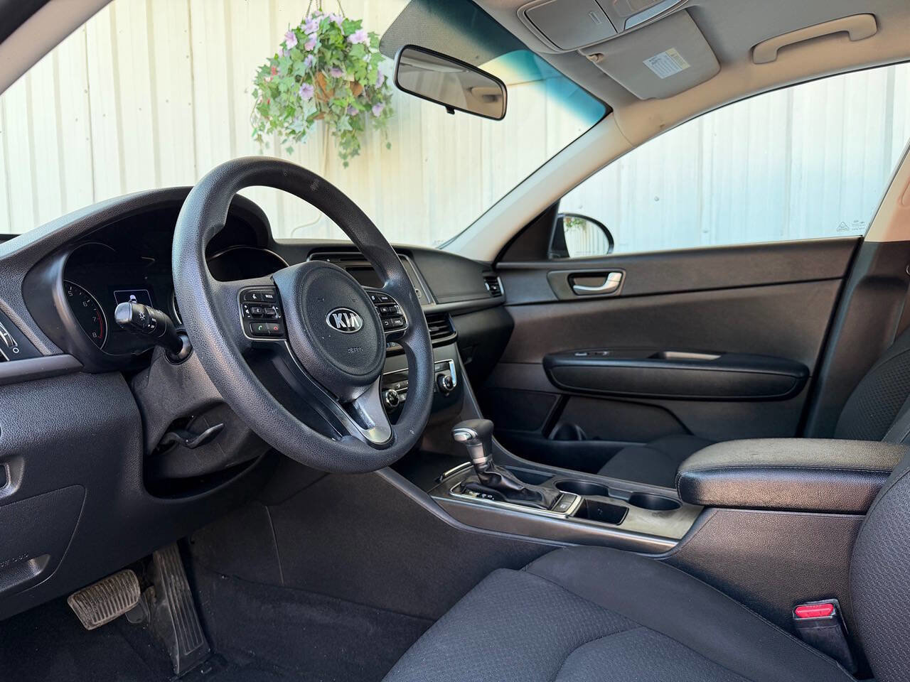 Used 2017 Kia Optima LX w/ Option Group 014 FWD image 11