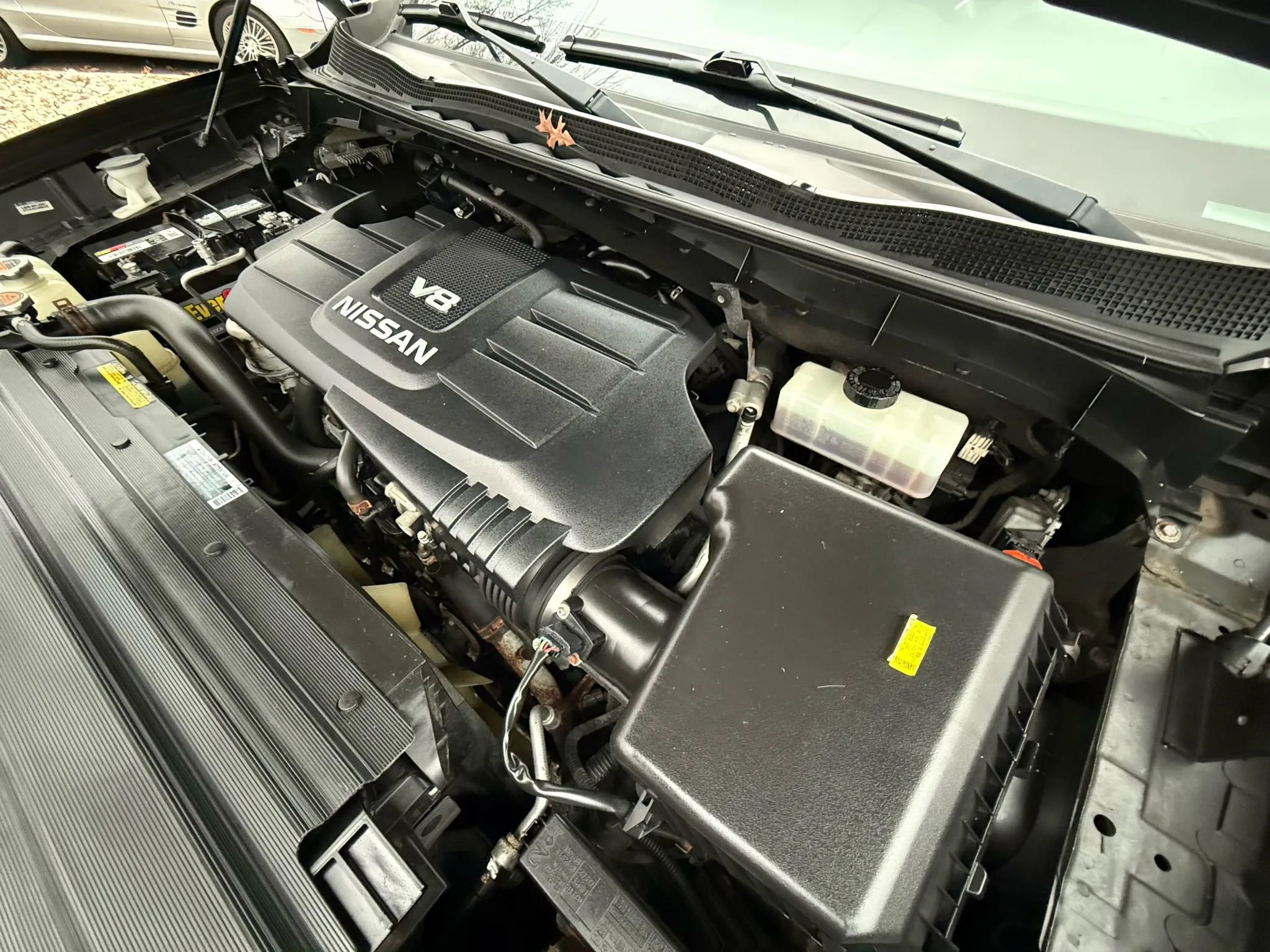 Used 2017 Nissan Titan SL image 40