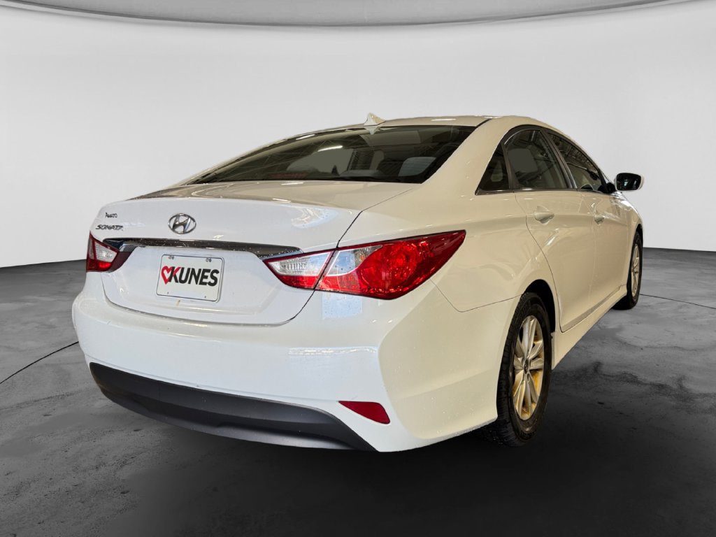 Used 2014 Hyundai Sonata GLS FWD image 10