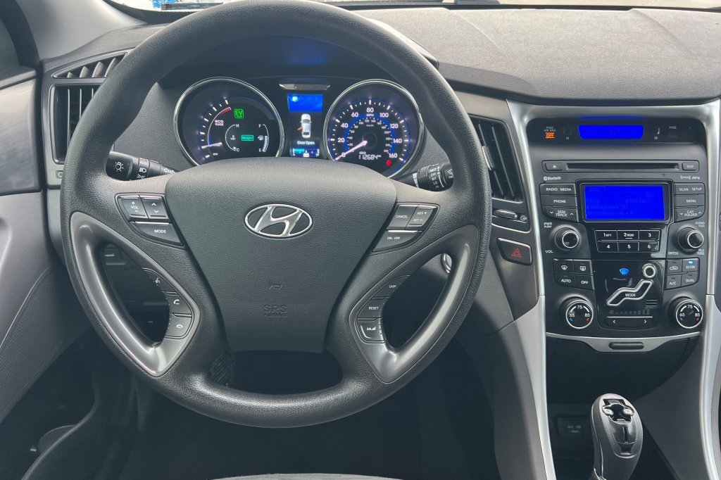 Used 2013 Hyundai Sonata Hybrid image 11