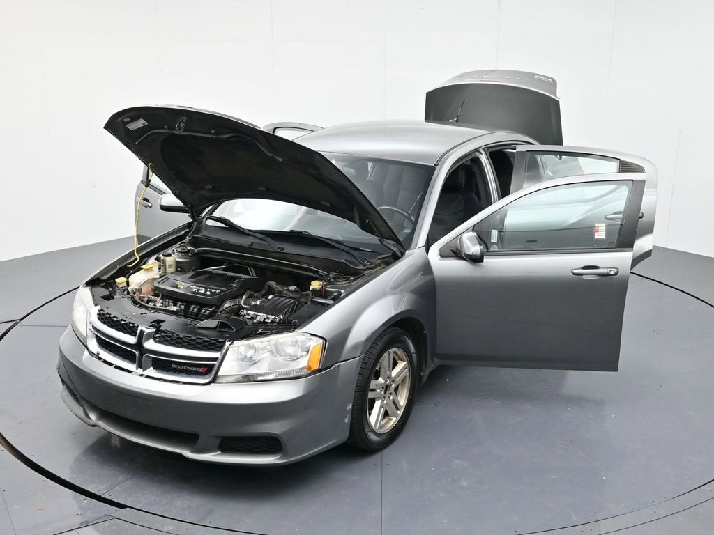 Used 2012 Dodge Avenger SXT image 50