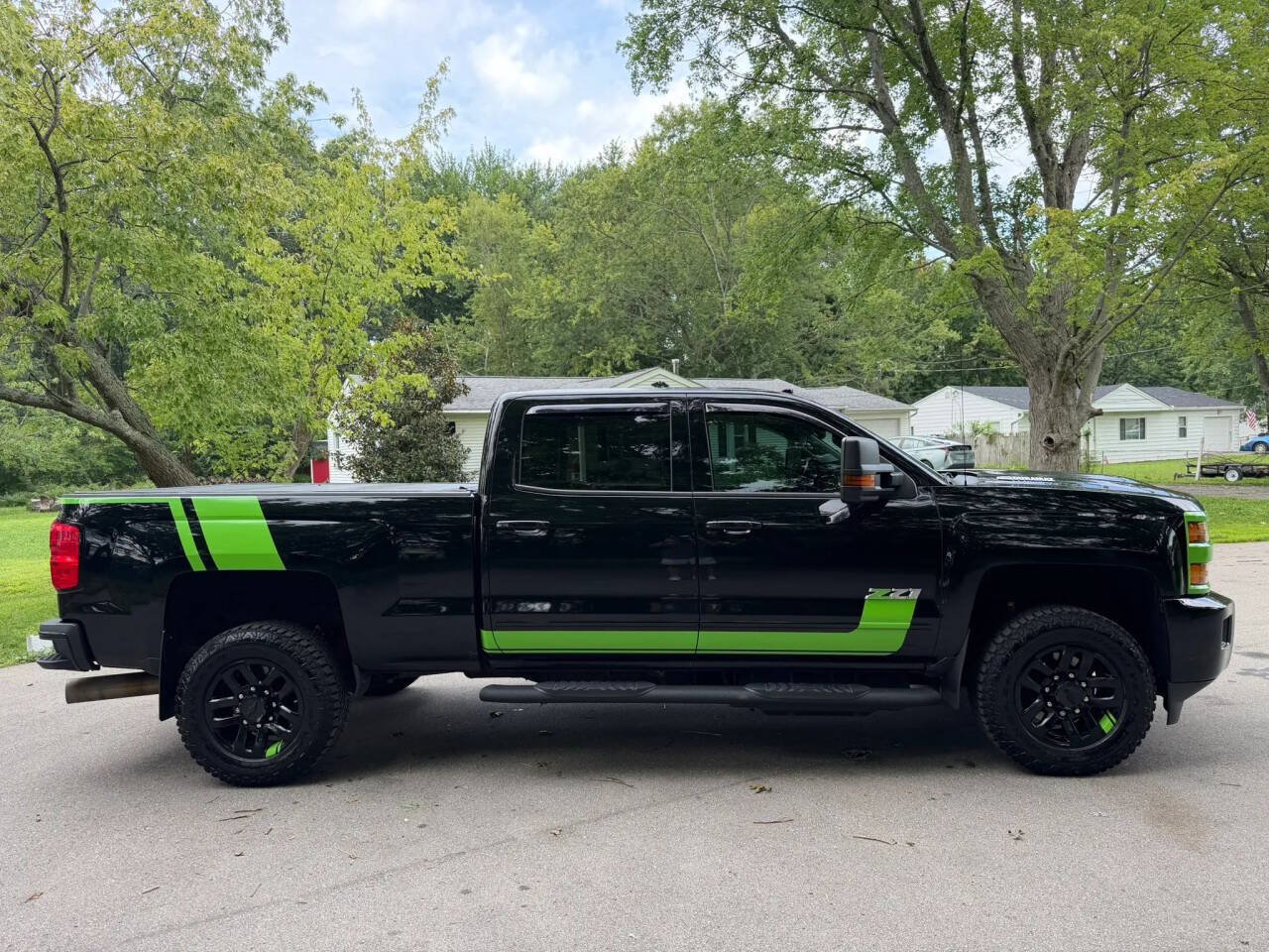 Used 2017 Chevrolet Silverado 2500 LTZ w/ Duramax Plus Package AWD/4WD image 9