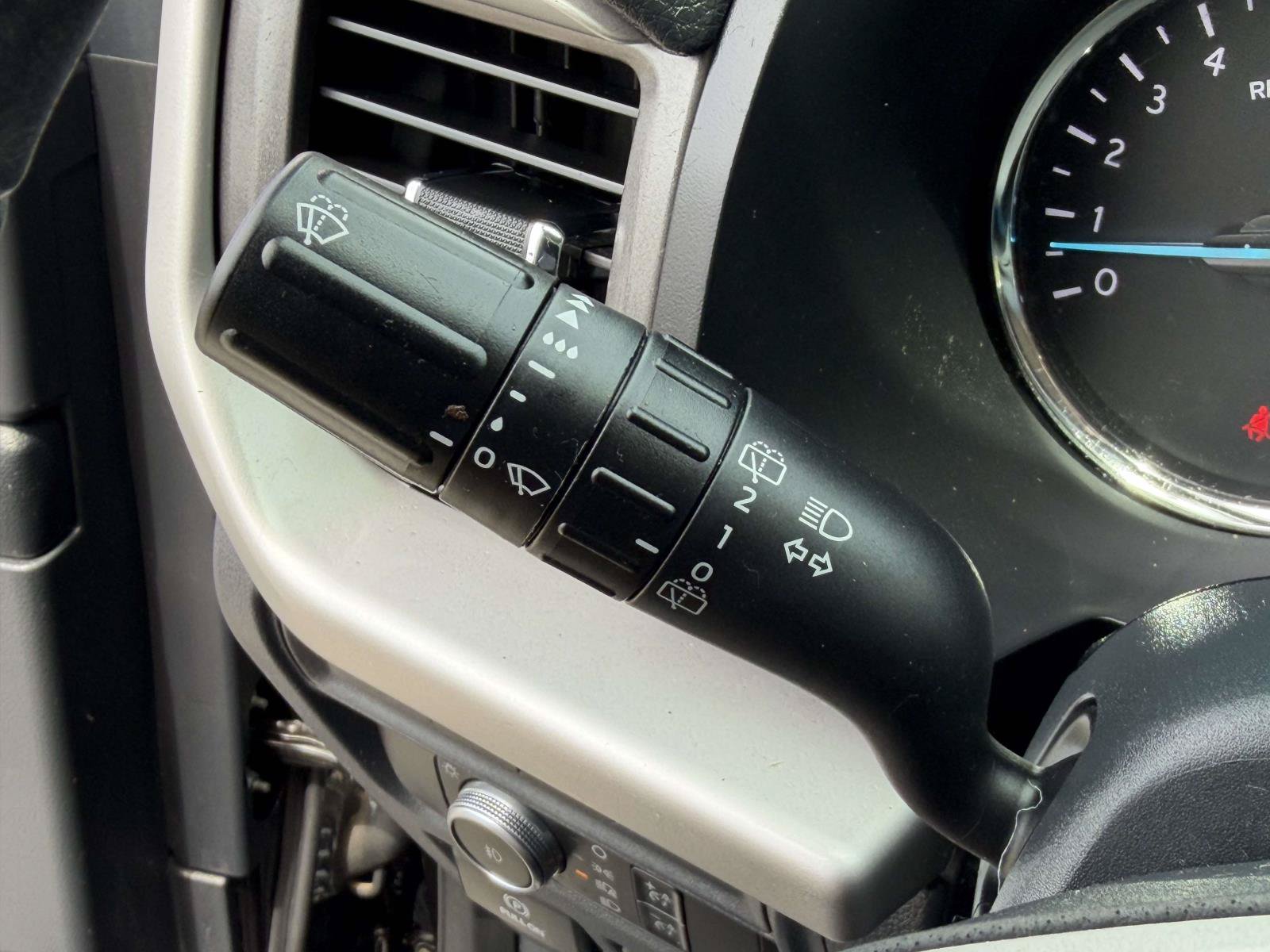 Used 2022 Ford Expedition XLT AWD/4WD image 16