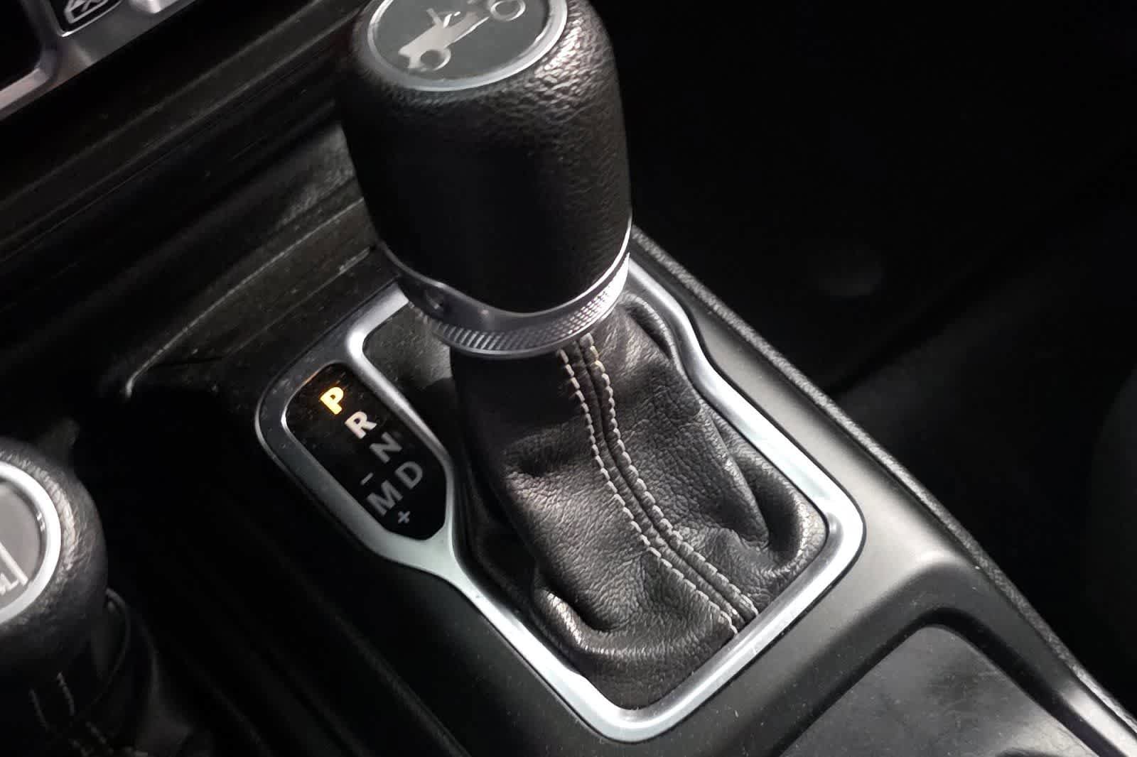 Used 2019 Jeep Wrangler Unlimited Sahara AWD/4WD image 23
