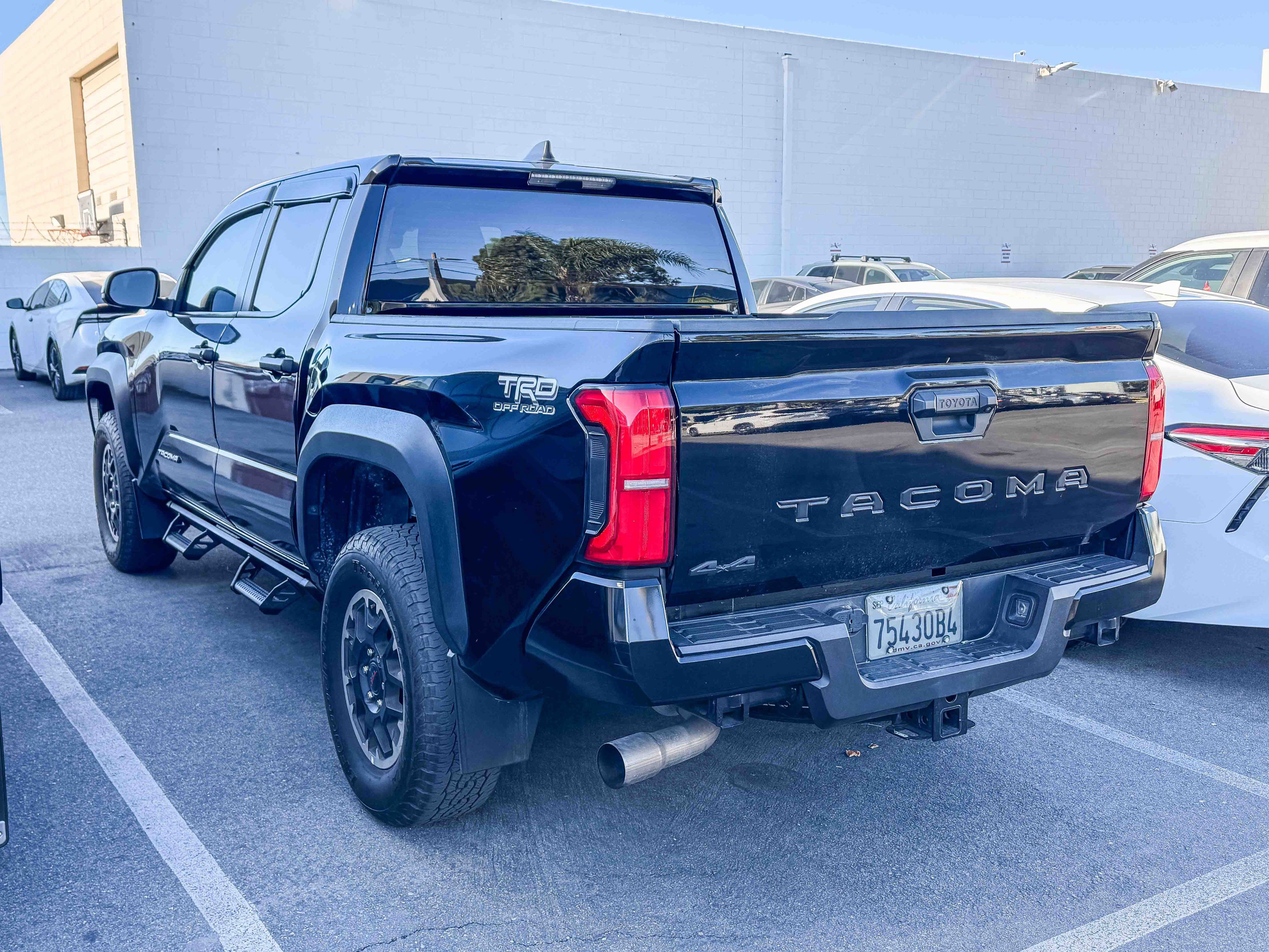 Used 2024 Toyota Tacoma TRD Off-Road AWD/4WD image 8