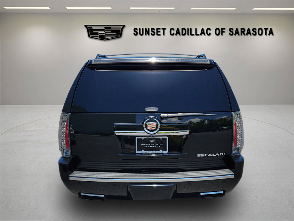Used 2014 Cadillac Escalade Premium RWD image 5