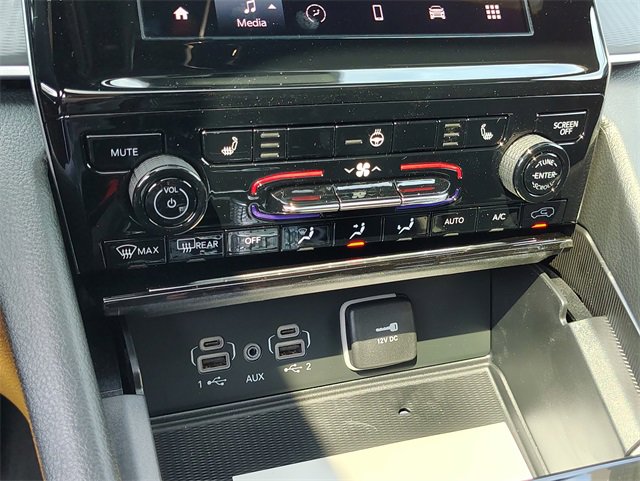 New 2025 Jeep Grand Cherokee L Laredo w/ Luxury Tech Group I image 23