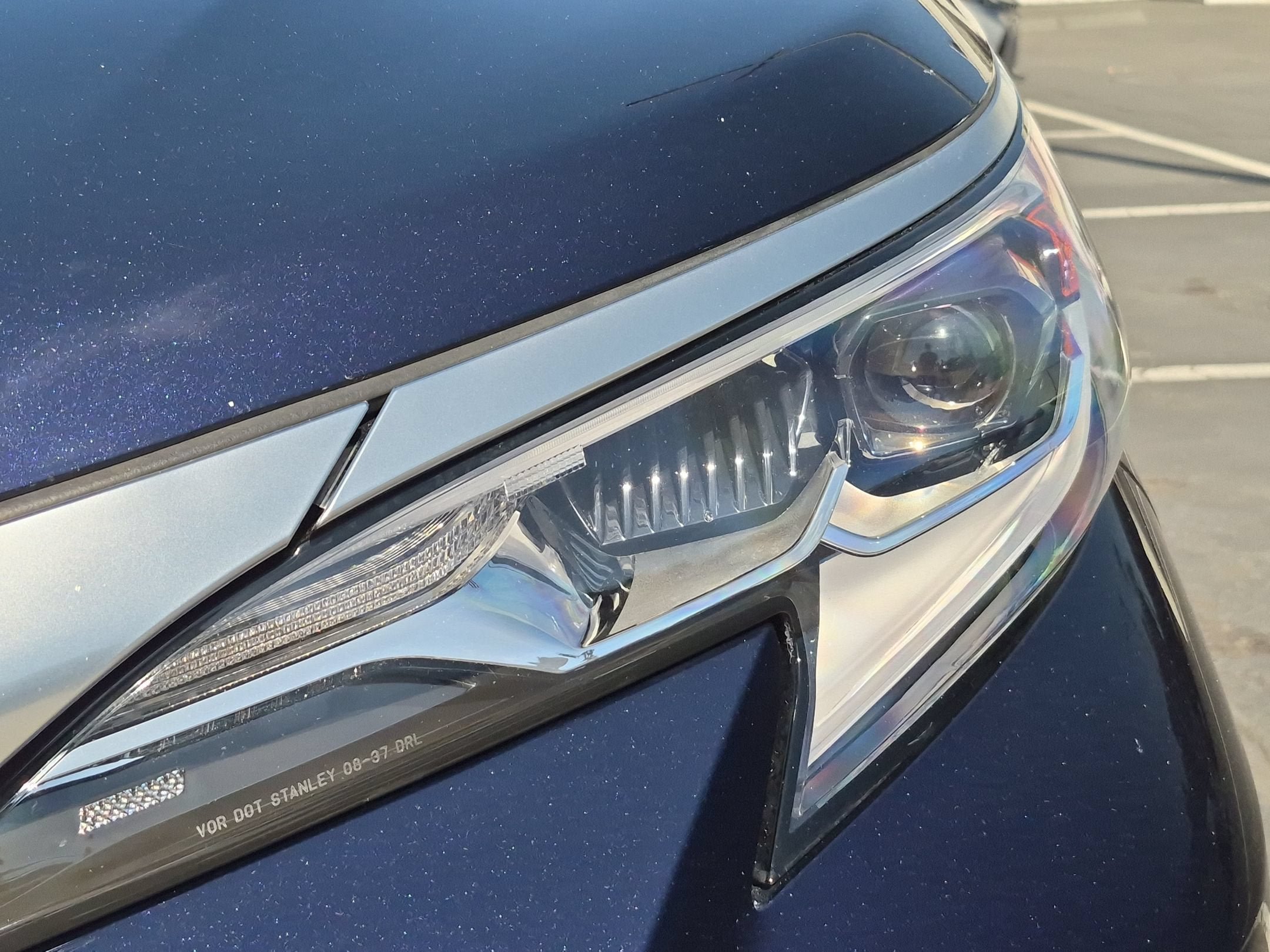 Used 2023 Toyota Sienna Platinum AWD/4WD image 9