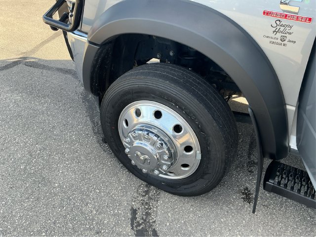 Used 2024 RAM 5500 Tradesman w/ Chrome Appearance Group AWD/4WD image 21