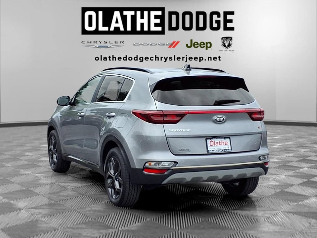 Used 2020 Kia Sportage S w/ S Sunroof Package AWD/4WD image 3