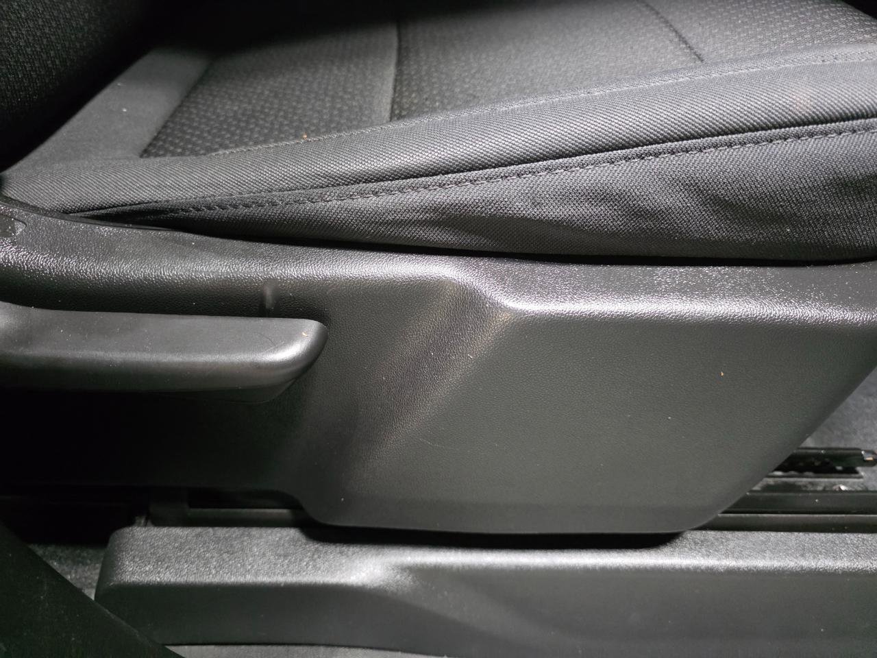 Used 2020 Chevrolet Silverado 1500 Custom w/ Custom Value Package AWD/4WD image 26