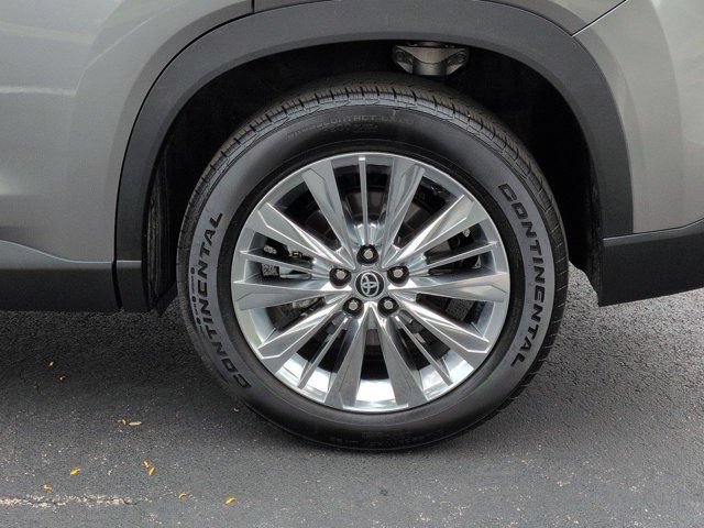 Certified 2025 Toyota Grand Highlander AWD image 7