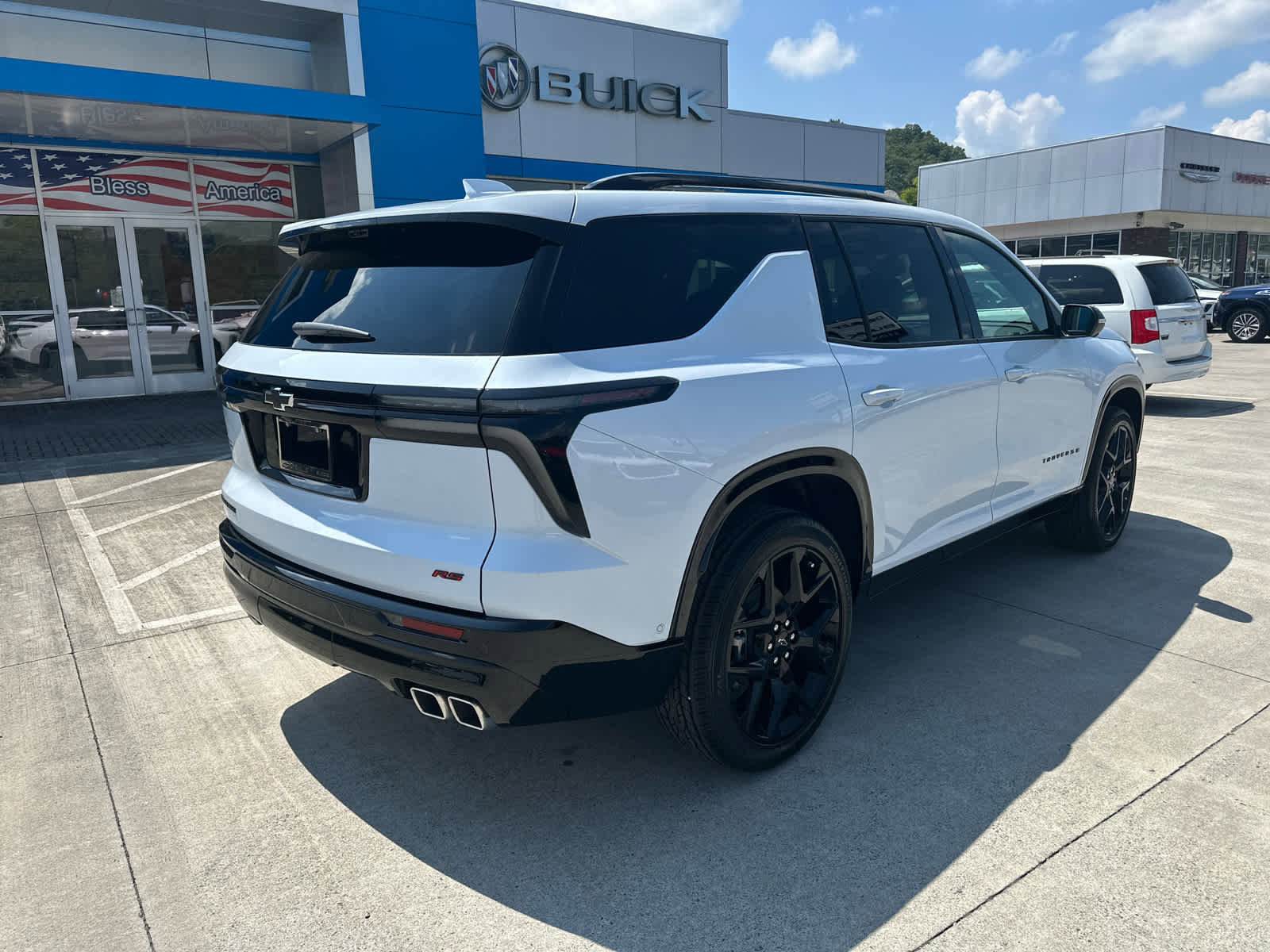 New 2026 Chevrolet Traverse RS w/ LPO, Floor Liner Package image 6